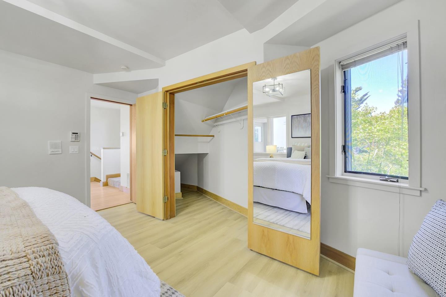 Detail Gallery Image 25 of 57 For 50 Hermosa Ave, Oakland,  CA 94618 - 4 Beds | 2 Baths