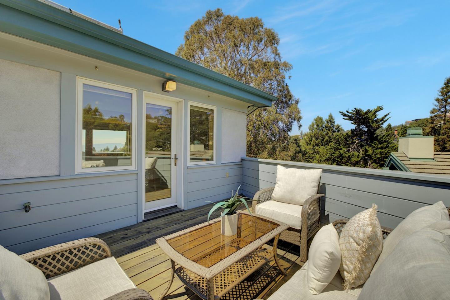 Detail Gallery Image 35 of 57 For 50 Hermosa Ave, Oakland,  CA 94618 - 4 Beds | 2 Baths