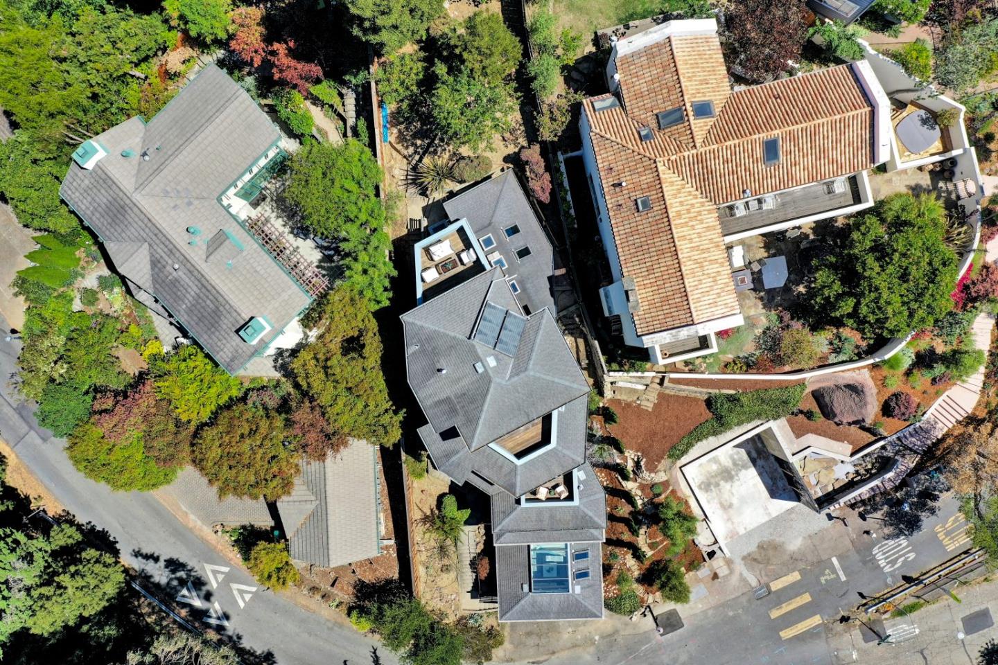 Detail Gallery Image 49 of 57 For 50 Hermosa Ave, Oakland,  CA 94618 - 4 Beds | 2 Baths