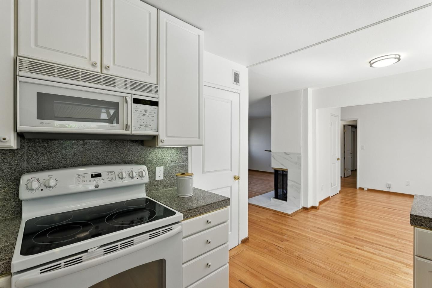 Detail Gallery Image 12 of 42 For 271 41st Ave, San Mateo,  CA 94403 - 2 Beds | 1 Baths