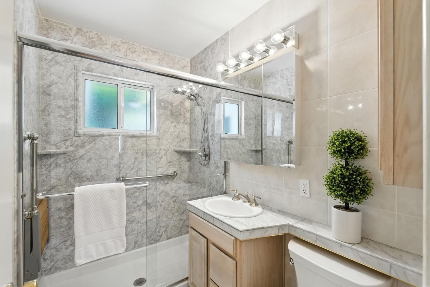 Detail Gallery Image 25 of 42 For 271 41st Ave, San Mateo,  CA 94403 - 2 Beds | 1 Baths