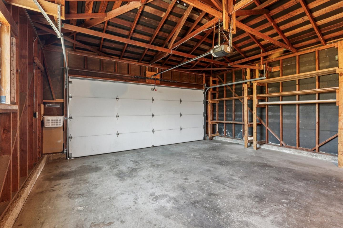 Detail Gallery Image 39 of 66 For 1984 Kobara Ln, San Jose,  CA 95124 - 4 Beds | 2/1 Baths