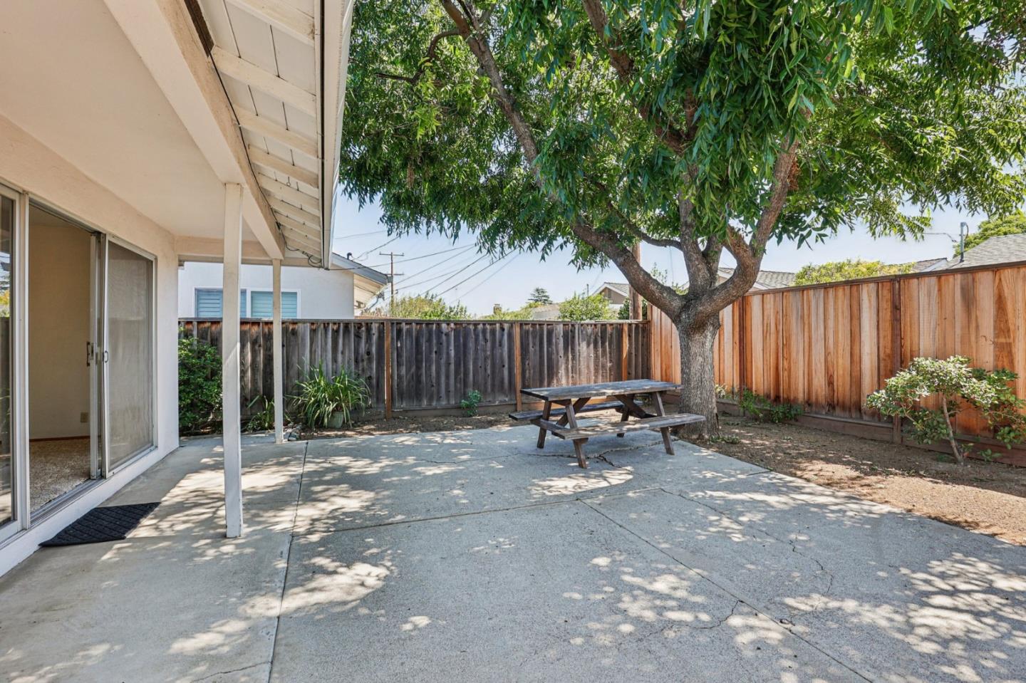 Detail Gallery Image 42 of 66 For 1984 Kobara Ln, San Jose,  CA 95124 - 4 Beds | 2/1 Baths