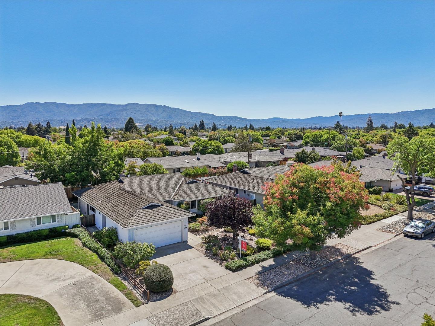 Detail Gallery Image 46 of 66 For 1984 Kobara Ln, San Jose,  CA 95124 - 4 Beds | 2/1 Baths
