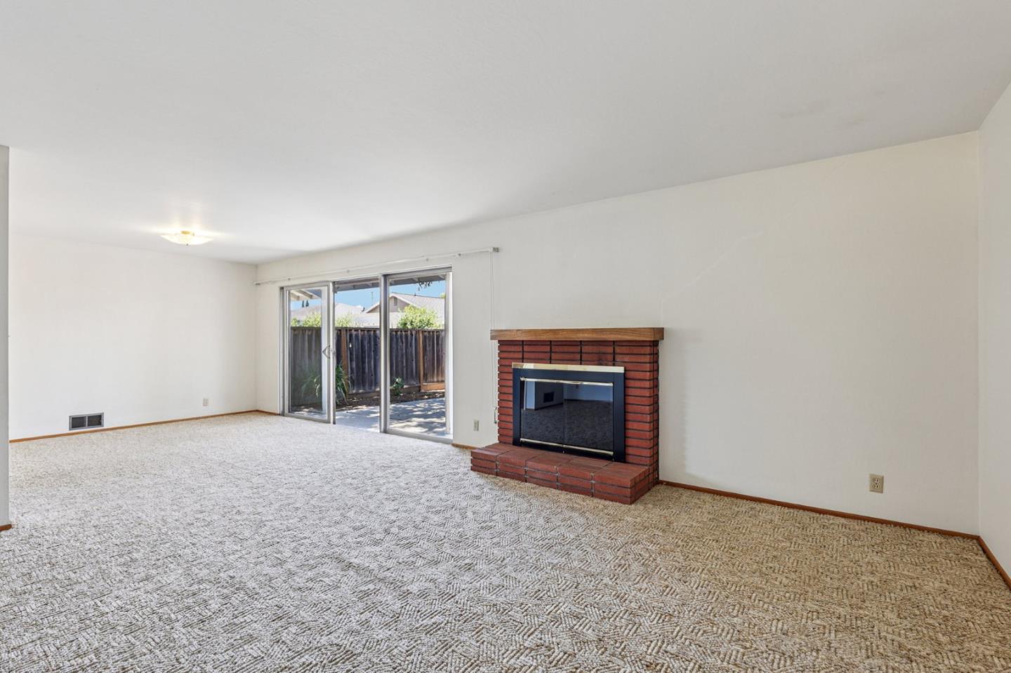 Detail Gallery Image 6 of 66 For 1984 Kobara Ln, San Jose,  CA 95124 - 4 Beds | 2/1 Baths