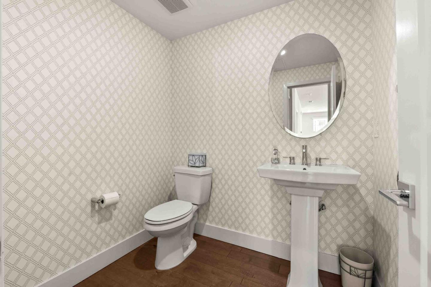Detail Gallery Image 12 of 38 For 8629 Seawind Way, Newark,  CA 94560 - 2 Beds | 2/1 Baths