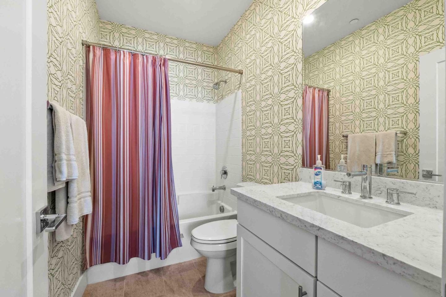 Detail Gallery Image 15 of 38 For 8629 Seawind Way, Newark,  CA 94560 - 2 Beds | 2/1 Baths