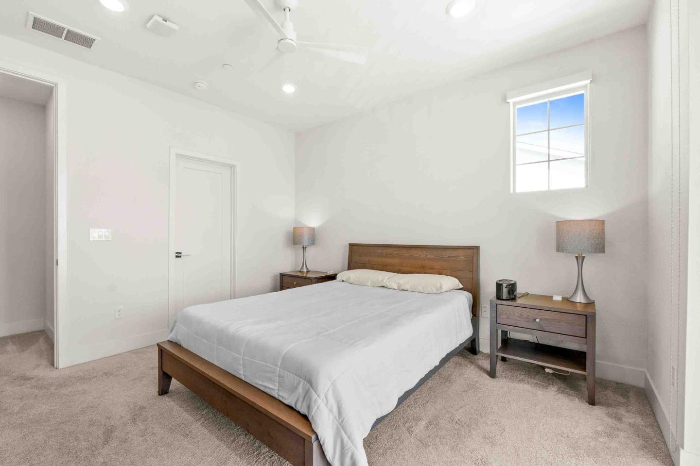 Detail Gallery Image 18 of 38 For 8629 Seawind Way, Newark,  CA 94560 - 2 Beds | 2/1 Baths