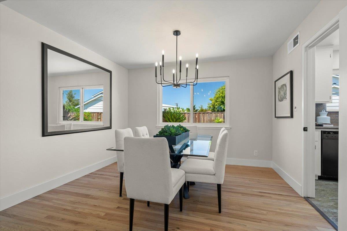 Detail Gallery Image 6 of 22 For 1585 Inverness Cir, San Jose,  CA 95124 - 4 Beds | 2/1 Baths