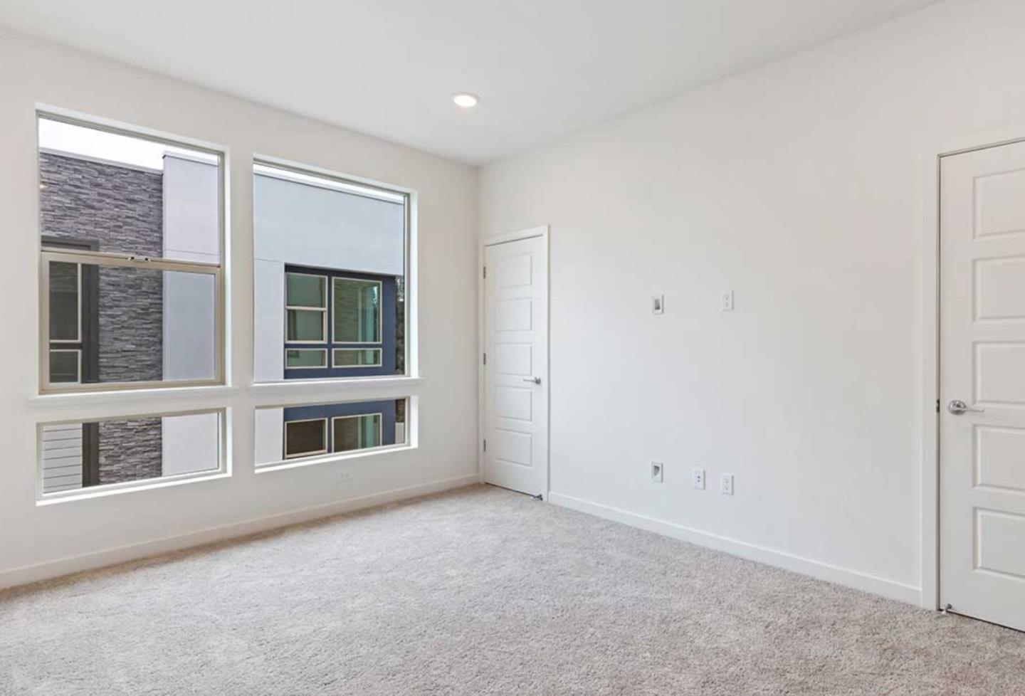 Detail Gallery Image 16 of 27 For 6694 Optimum Loop, San Jose,  CA 95119 - 3 Beds | 3/1 Baths