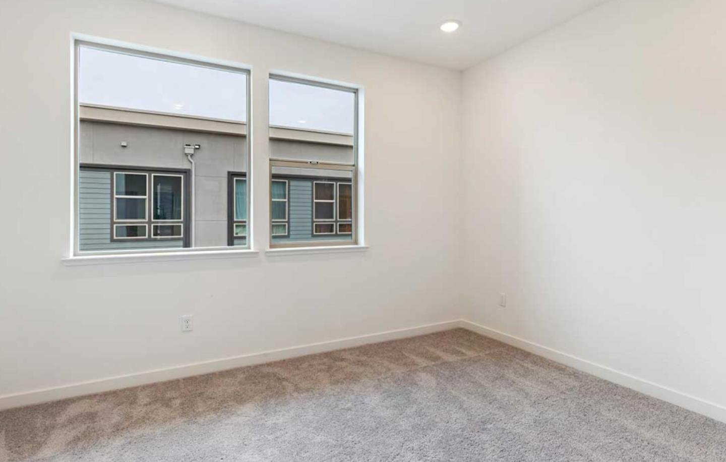 Detail Gallery Image 20 of 27 For 6694 Optimum Loop, San Jose,  CA 95119 - 3 Beds | 3/1 Baths