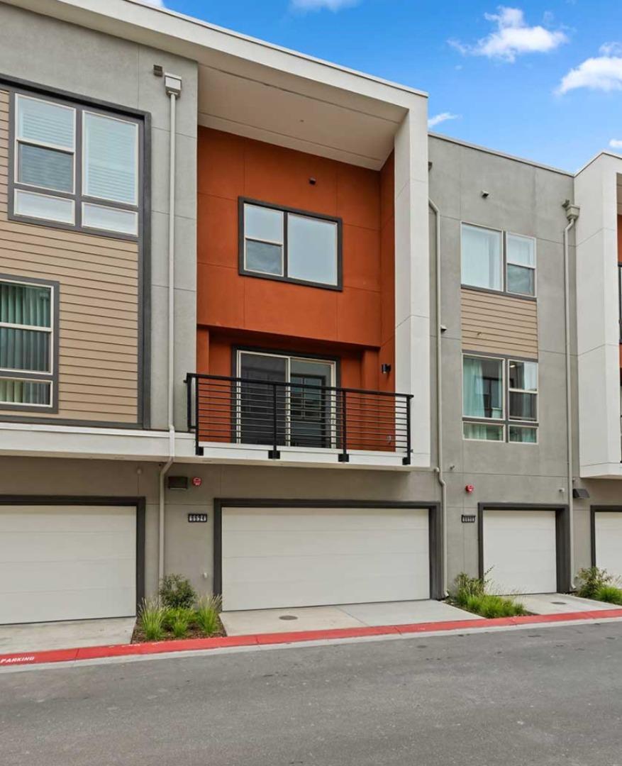 Detail Gallery Image 3 of 27 For 6694 Optimum Loop, San Jose,  CA 95119 - 3 Beds | 3/1 Baths