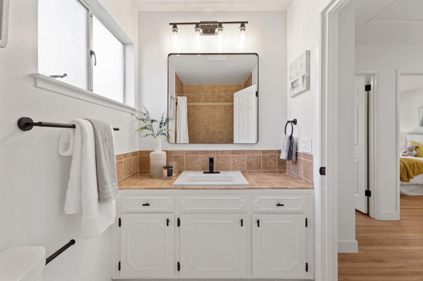 Detail Gallery Image 15 of 37 For 1561 Rose Anna Dr, San Jose,  CA 95118 - 3 Beds | 2 Baths