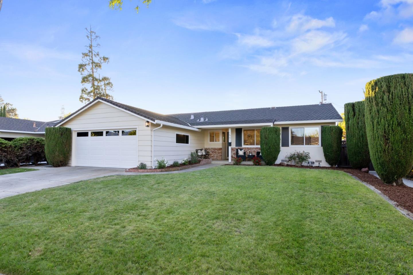 Detail Gallery Image 2 of 37 For 1561 Rose Anna Dr, San Jose,  CA 95118 - 3 Beds | 2 Baths