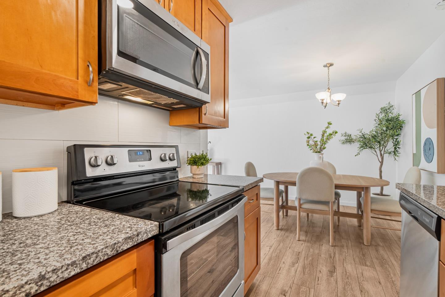 Detail Gallery Image 10 of 31 For 380 Auburn Way #10,  San Jose,  CA 95129 - 2 Beds | 1 Baths
