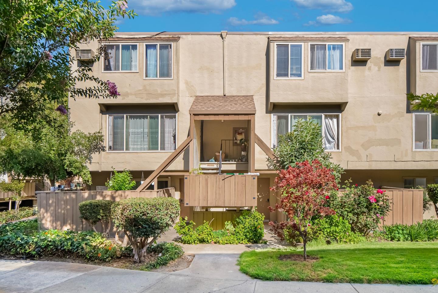 Detail Gallery Image 2 of 31 For 380 Auburn Way #10,  San Jose,  CA 95129 - 2 Beds | 1 Baths