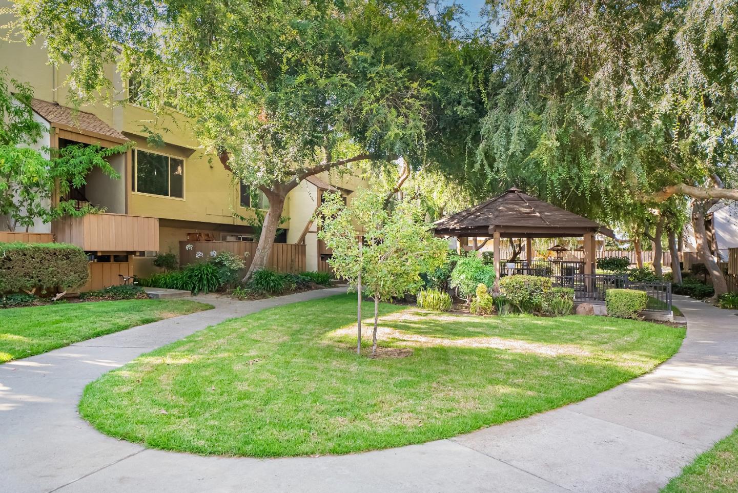 Detail Gallery Image 24 of 31 For 380 Auburn Way #10,  San Jose,  CA 95129 - 2 Beds | 1 Baths