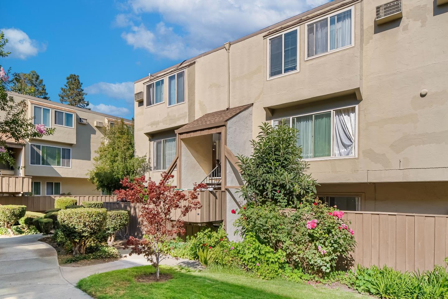 Detail Gallery Image 3 of 31 For 380 Auburn Way #10,  San Jose,  CA 95129 - 2 Beds | 1 Baths
