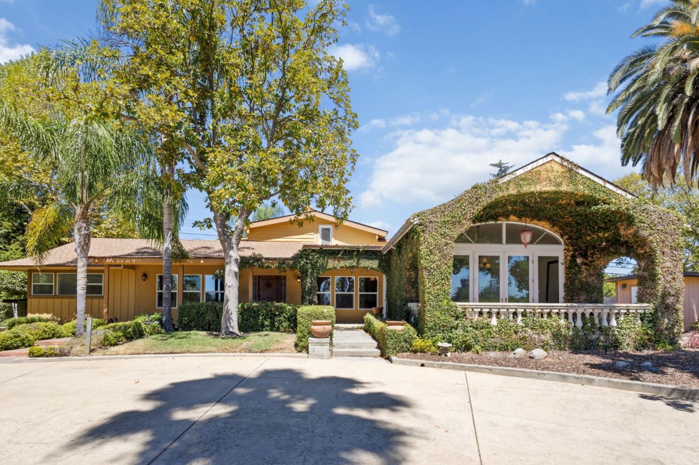 Detail Gallery Image 1 of 66 For 3303 Pope Ave, Sacramento,  CA 95821 - 3 Beds | 3 Baths