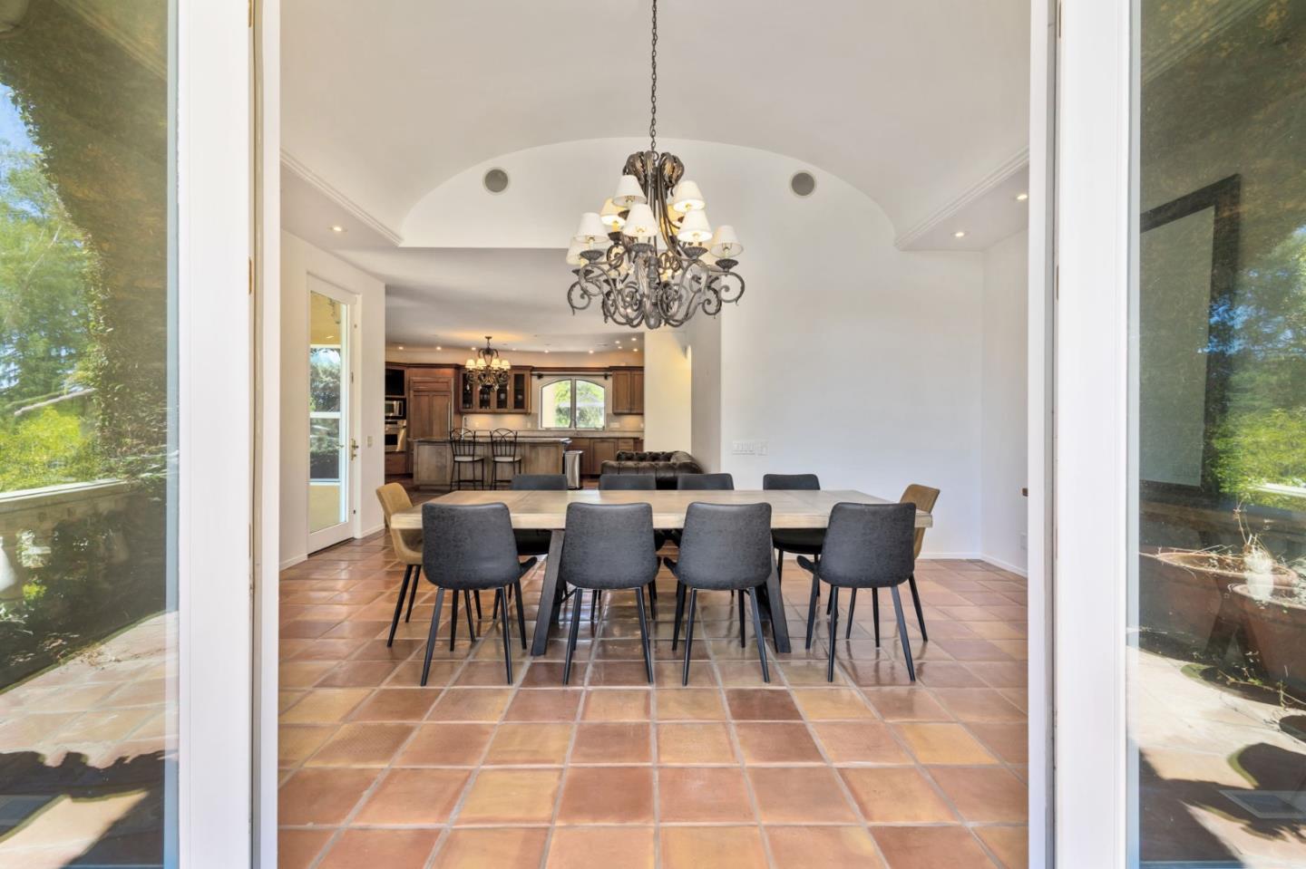 Detail Gallery Image 17 of 66 For 3303 Pope Ave, Sacramento,  CA 95821 - 3 Beds | 3 Baths