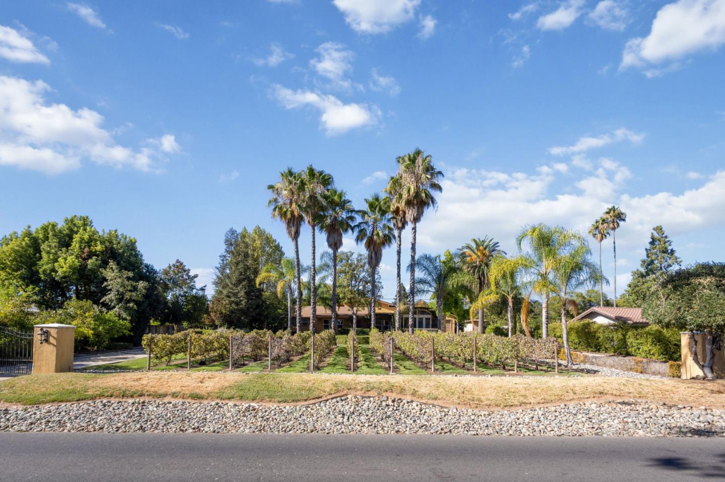 Detail Gallery Image 53 of 66 For 3303 Pope Ave, Sacramento,  CA 95821 - 3 Beds | 3 Baths