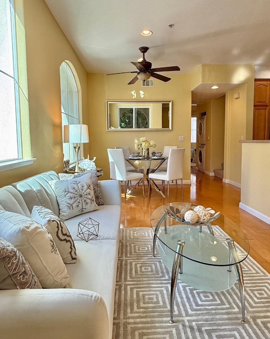 Detail Gallery Image 4 of 19 For 74 Parc Place Dr, Milpitas,  CA 95035 - 3 Beds | 2 Baths