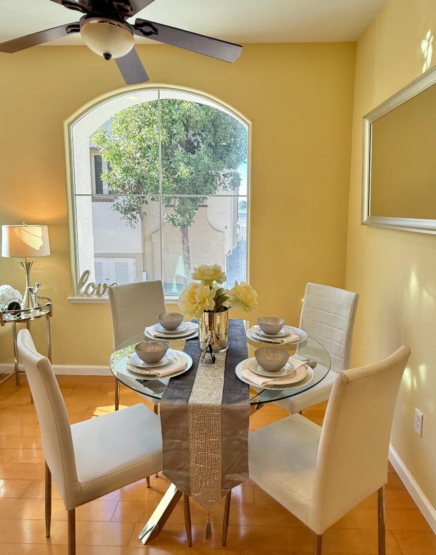 Detail Gallery Image 5 of 19 For 74 Parc Place Dr, Milpitas,  CA 95035 - 3 Beds | 2 Baths