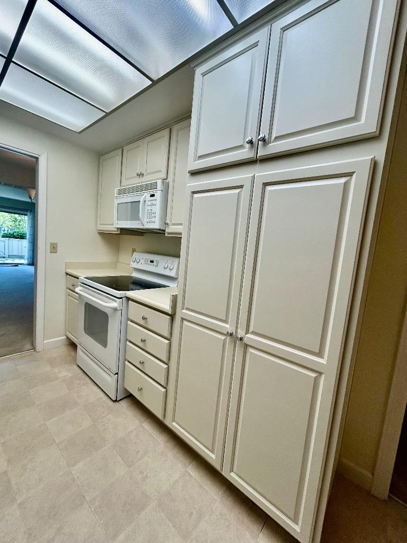 Detail Gallery Image 11 of 34 For 5138 Cribari Pl, San Jose,  CA 95135 - 2 Beds | 2 Baths