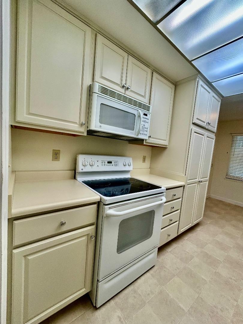 Detail Gallery Image 12 of 34 For 5138 Cribari Pl, San Jose,  CA 95135 - 2 Beds | 2 Baths