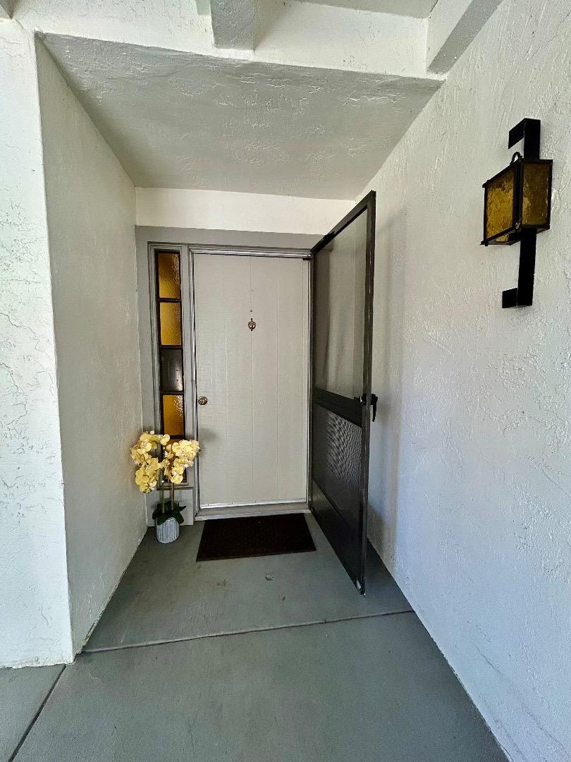 Detail Gallery Image 4 of 34 For 5138 Cribari Pl, San Jose,  CA 95135 - 2 Beds | 2 Baths