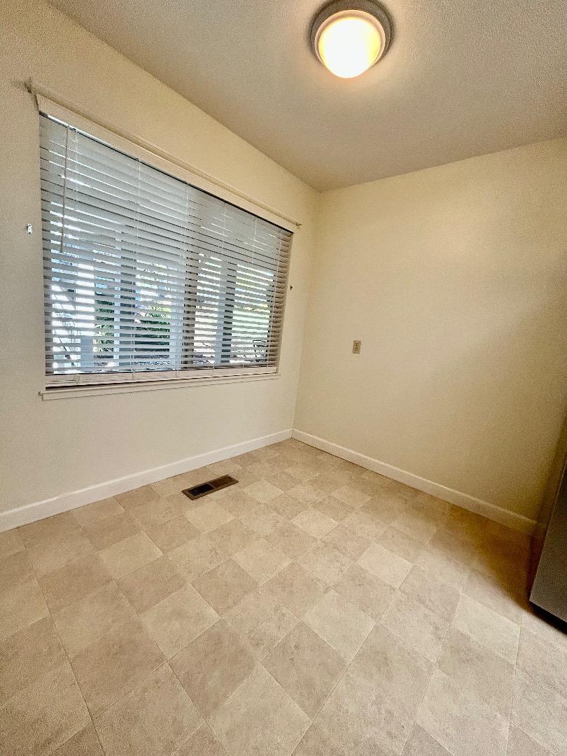 Detail Gallery Image 9 of 34 For 5138 Cribari Pl, San Jose,  CA 95135 - 2 Beds | 2 Baths