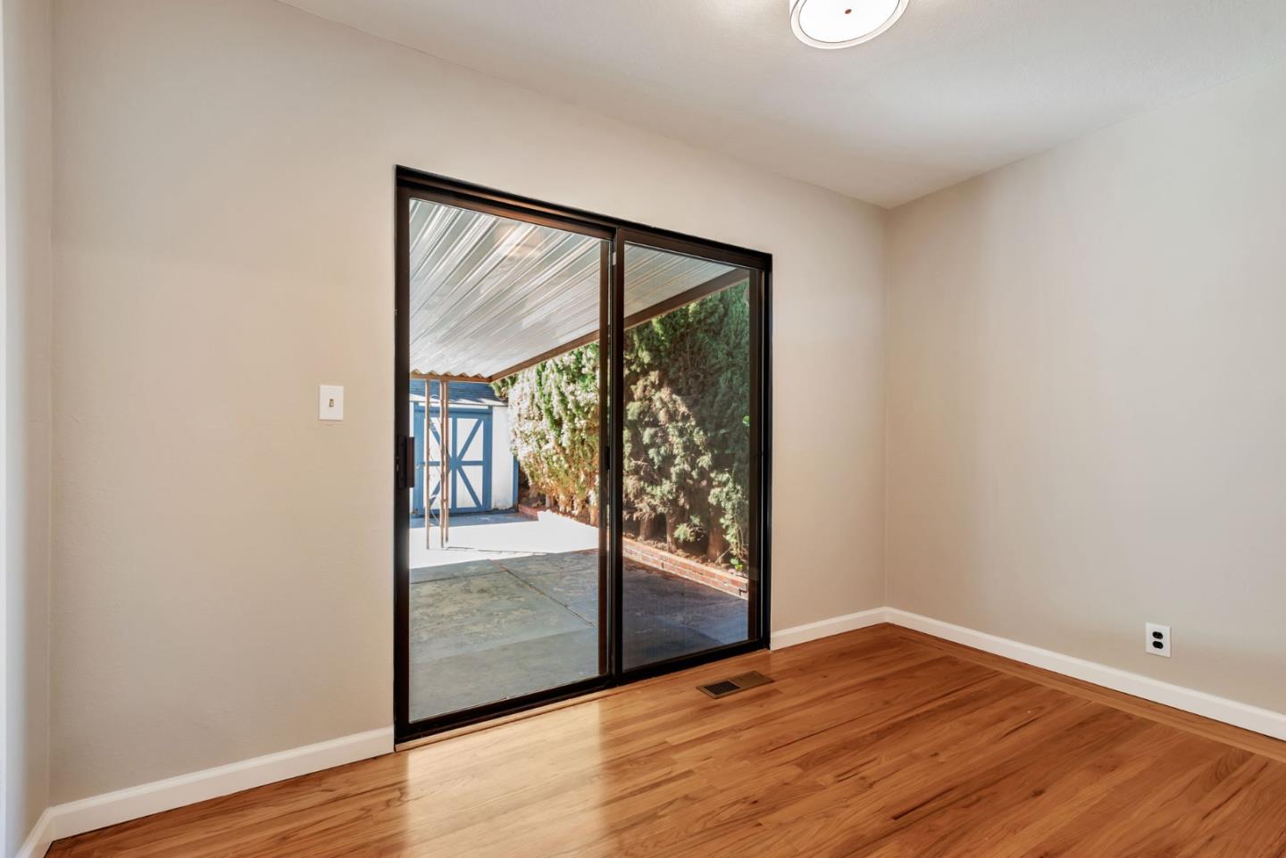 Detail Gallery Image 11 of 25 For 2444 Fernwood Ave, San Jose,  CA 95128 - 3 Beds | 1 Baths