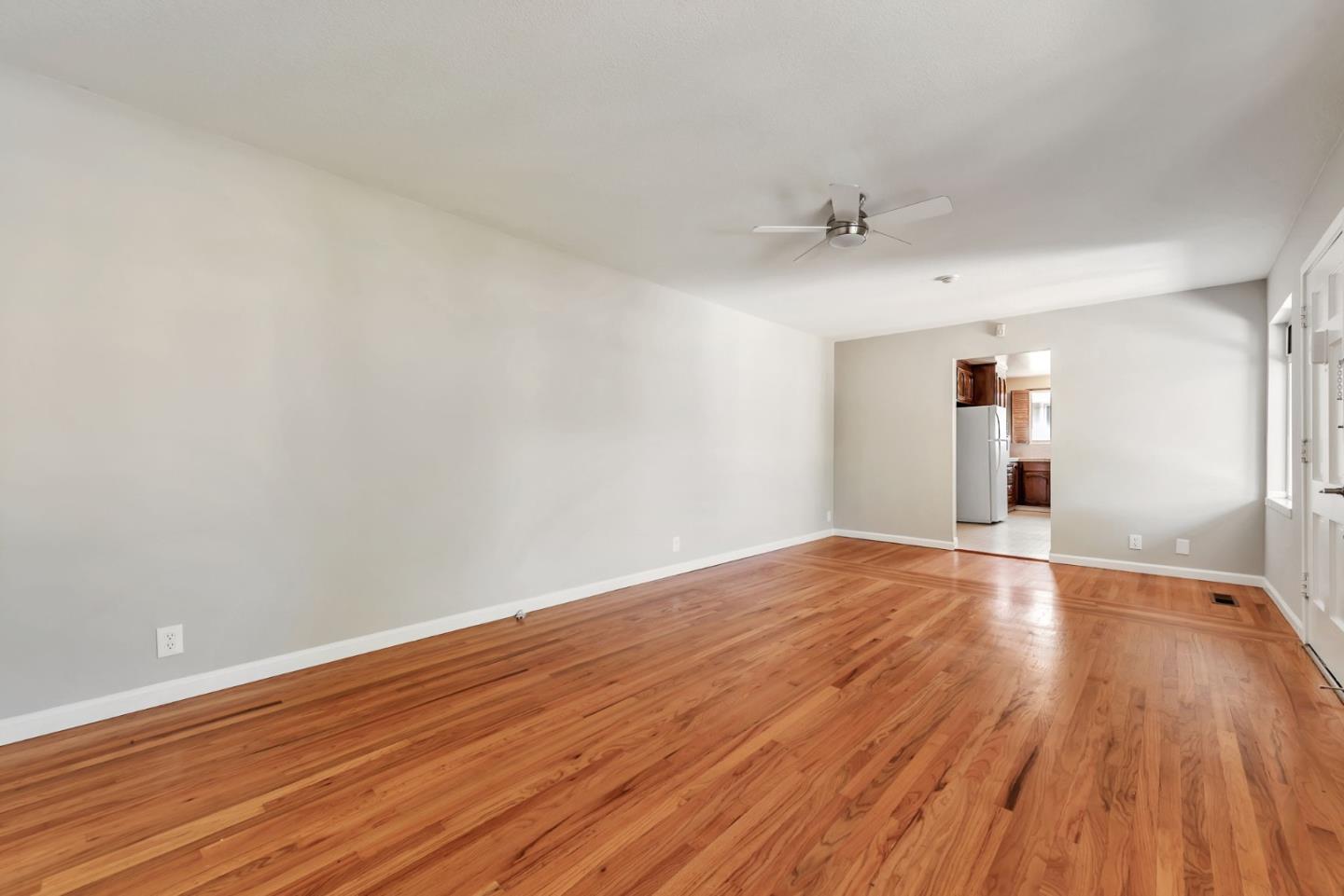 Detail Gallery Image 4 of 25 For 2444 Fernwood Ave, San Jose,  CA 95128 - 3 Beds | 1 Baths