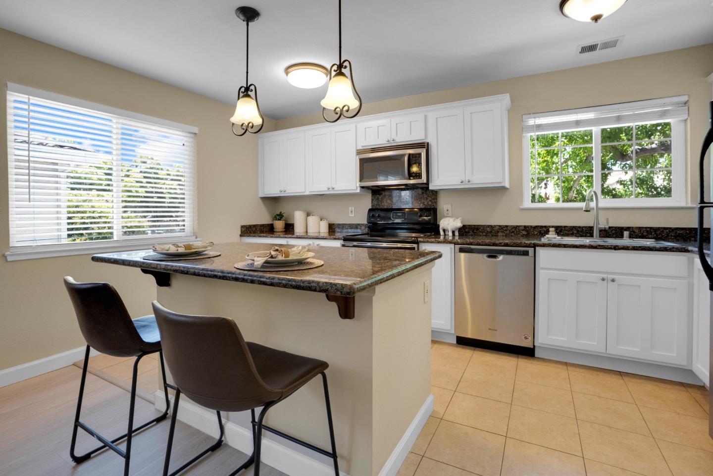 Detail Gallery Image 7 of 39 For 1461 Main St #1,  Santa Clara,  CA 95050 - 2 Beds | 2 Baths