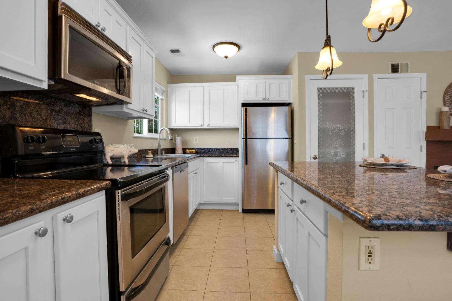 Detail Gallery Image 9 of 39 For 1461 Main St #1,  Santa Clara,  CA 95050 - 2 Beds | 2 Baths