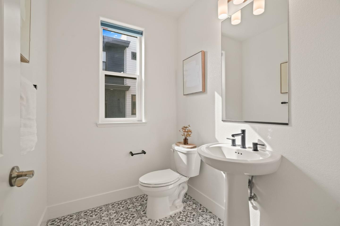 Photo #32: ML82018709 Listing: Photo #32