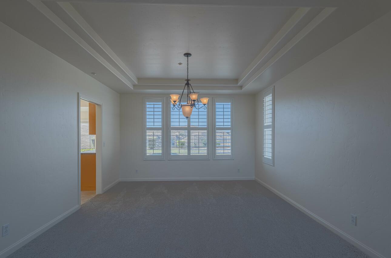Detail Gallery Image 12 of 65 For 27606 Prestancia Cir, Salinas,  CA 93908 - 5 Beds | 4 Baths