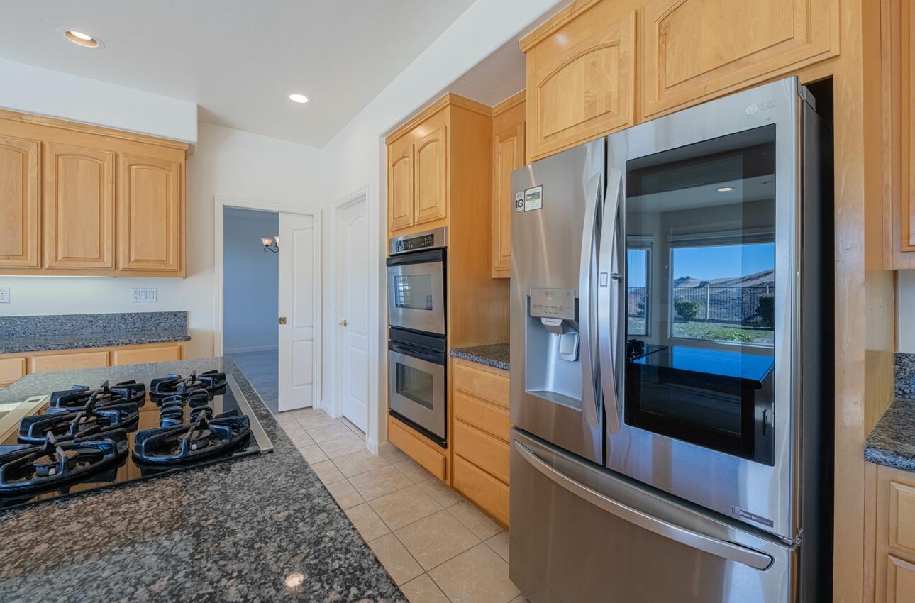 Detail Gallery Image 19 of 65 For 27606 Prestancia Cir, Salinas,  CA 93908 - 5 Beds | 4 Baths