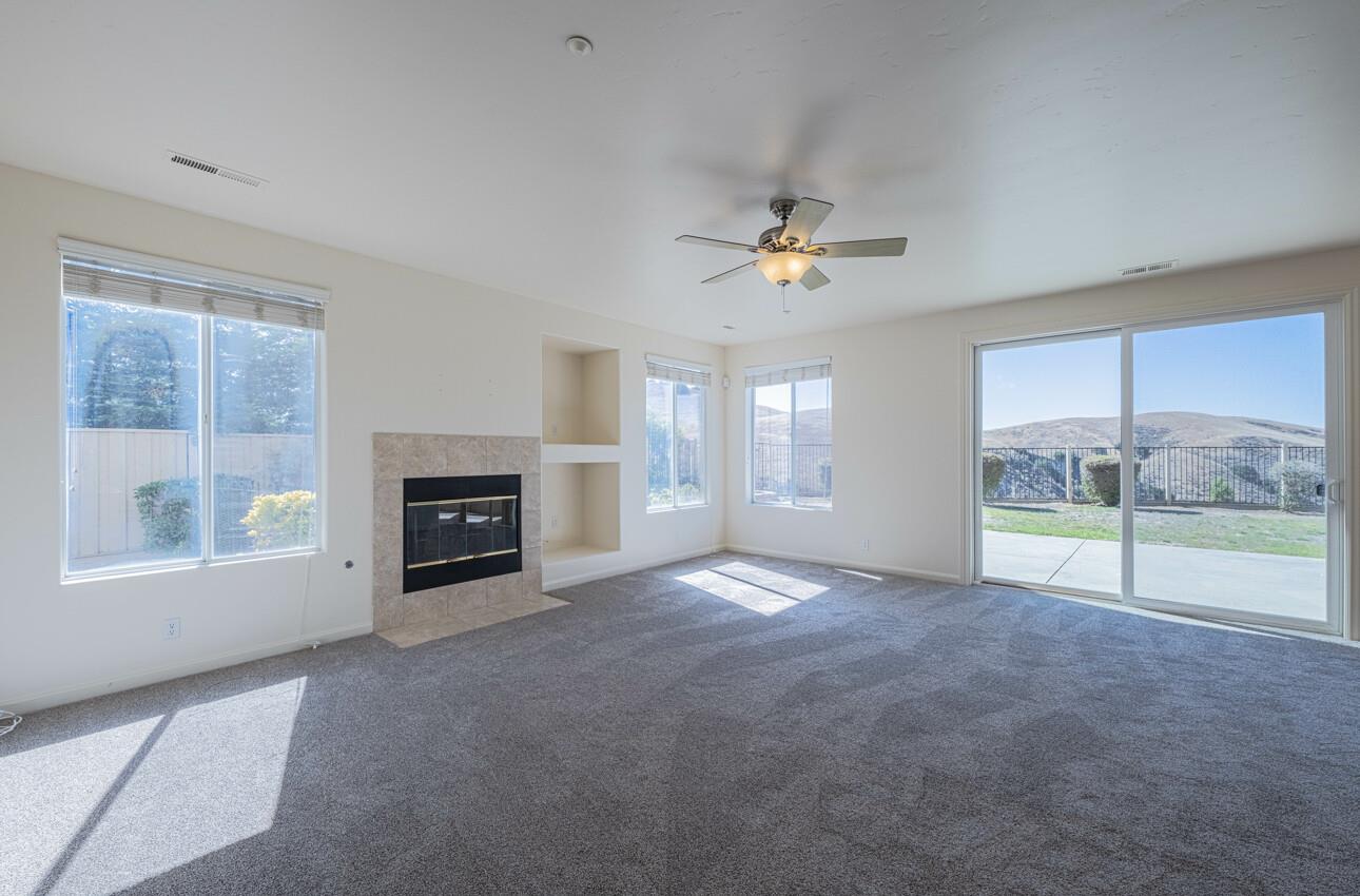 Detail Gallery Image 24 of 65 For 27606 Prestancia Cir, Salinas,  CA 93908 - 5 Beds | 4 Baths