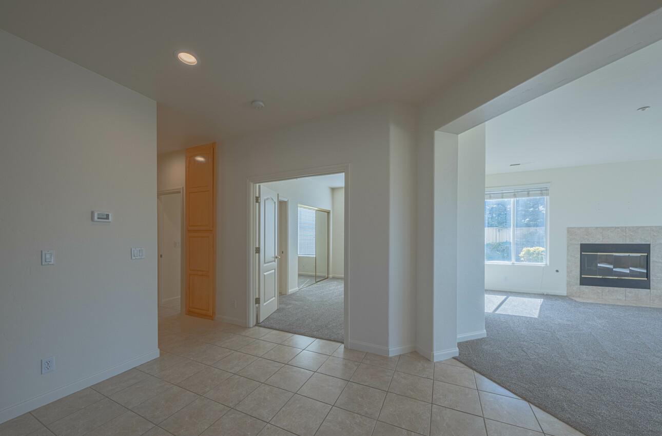 Detail Gallery Image 27 of 65 For 27606 Prestancia Cir, Salinas,  CA 93908 - 5 Beds | 4 Baths