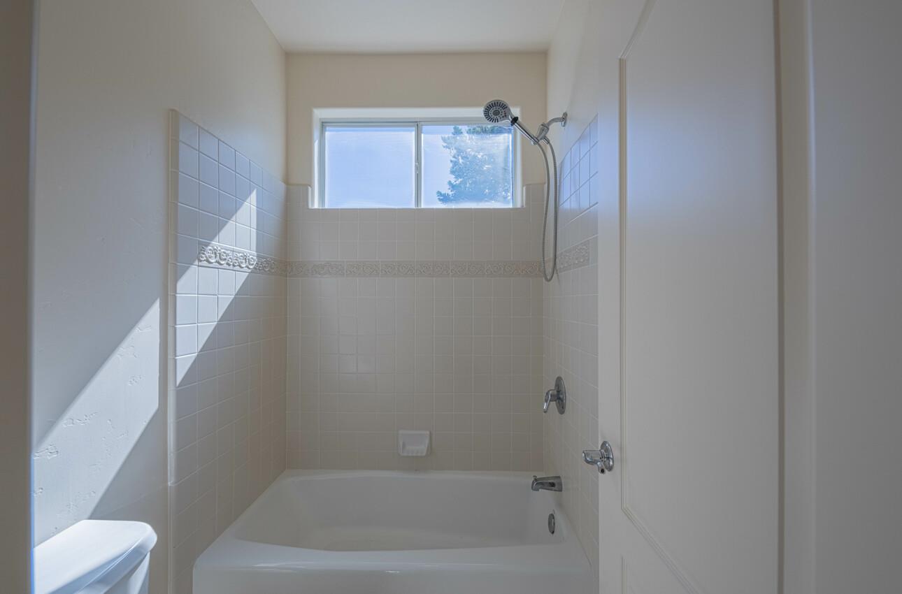 Detail Gallery Image 32 of 65 For 27606 Prestancia Cir, Salinas,  CA 93908 - 5 Beds | 4 Baths