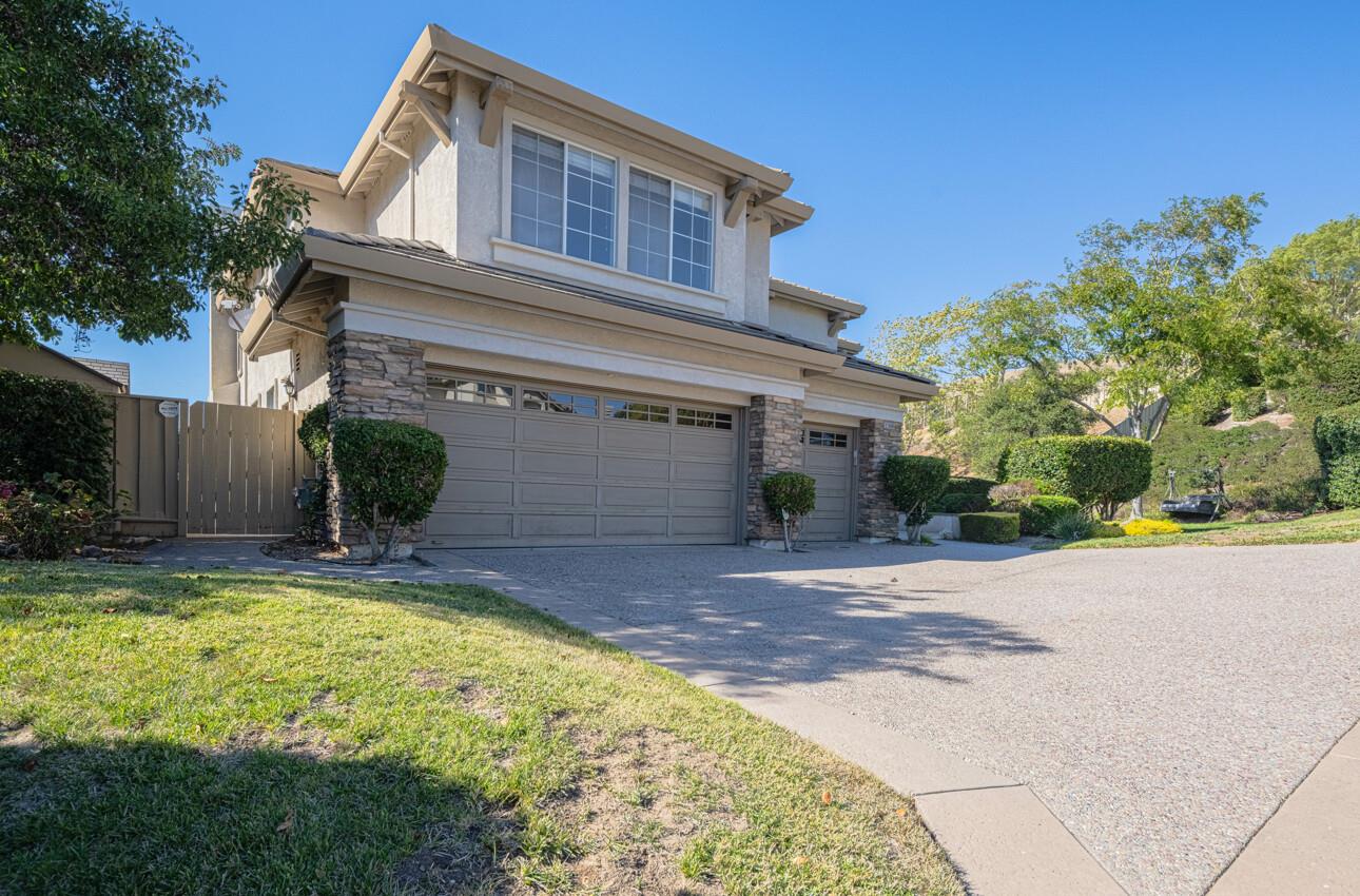 Detail Gallery Image 6 of 65 For 27606 Prestancia Cir, Salinas,  CA 93908 - 5 Beds | 4 Baths