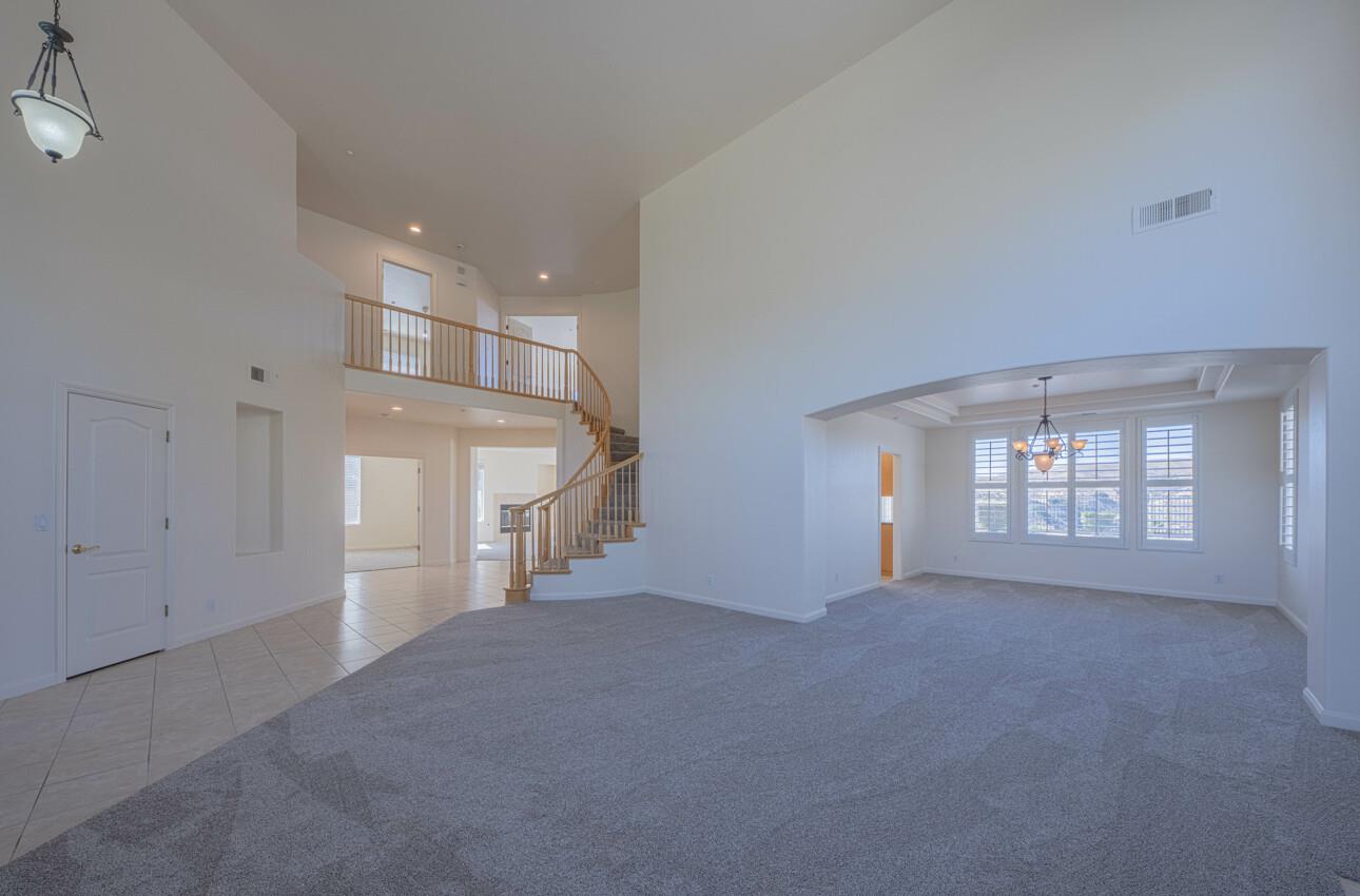 Detail Gallery Image 9 of 65 For 27606 Prestancia Cir, Salinas,  CA 93908 - 5 Beds | 4 Baths