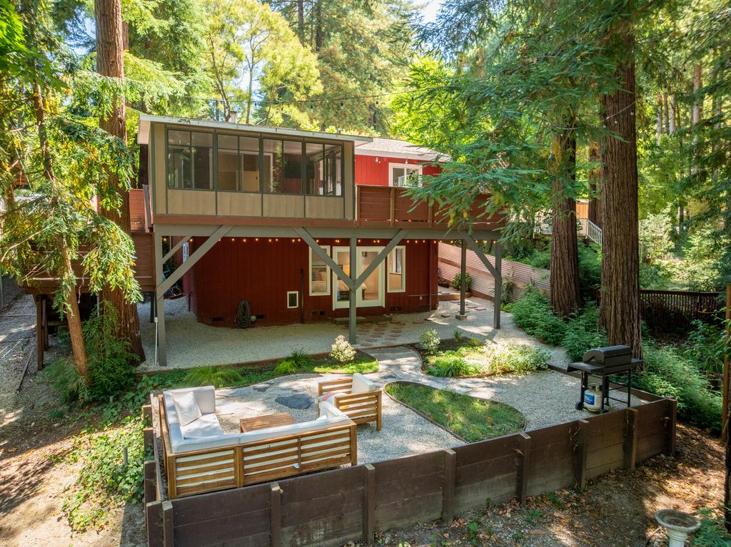 Detail Gallery Image 5 of 38 For 620 Knoll Way, Felton,  CA 95018 - 3 Beds | 2 Baths