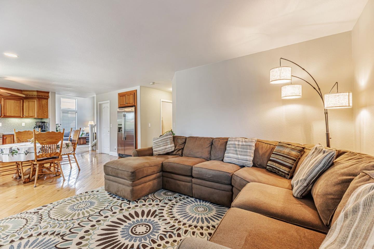 Detail Gallery Image 12 of 48 For 780 Le Mans Dr, Hollister,  CA 95023 - 4 Beds | 2/1 Baths