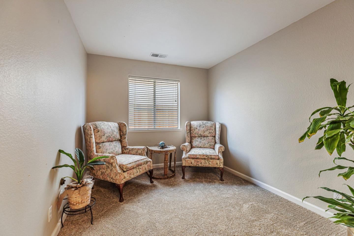 Detail Gallery Image 18 of 48 For 780 Le Mans Dr, Hollister,  CA 95023 - 4 Beds | 2/1 Baths