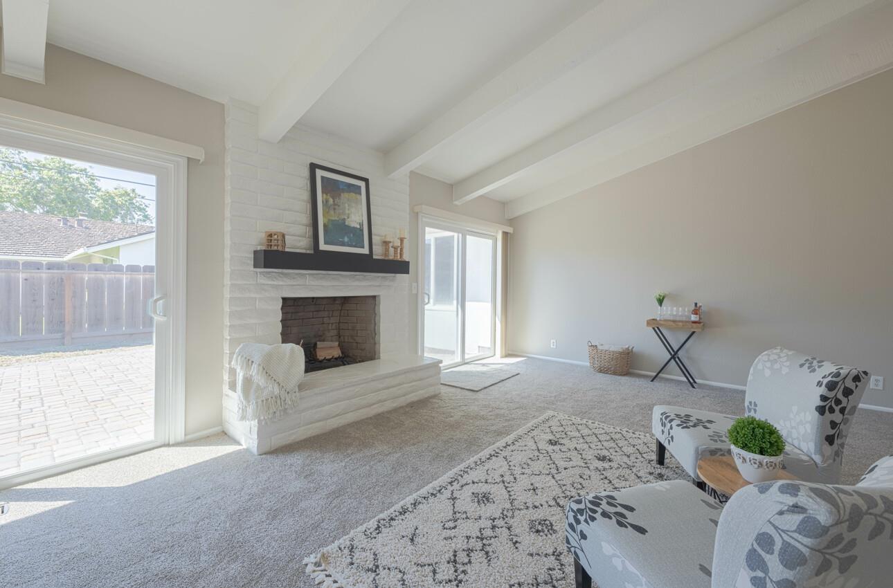 Detail Gallery Image 10 of 41 For 1244 La Mirada Dr, Salinas,  CA 93901 - 3 Beds | 2 Baths