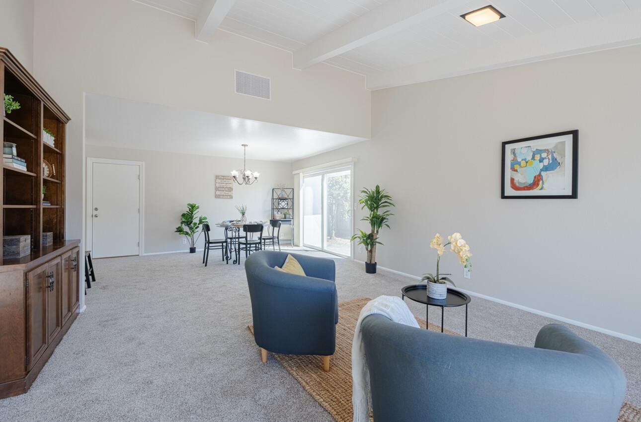 Detail Gallery Image 12 of 41 For 1244 La Mirada Dr, Salinas,  CA 93901 - 3 Beds | 2 Baths