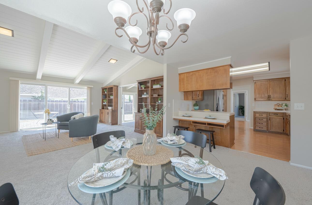 Detail Gallery Image 15 of 41 For 1244 La Mirada Dr, Salinas,  CA 93901 - 3 Beds | 2 Baths