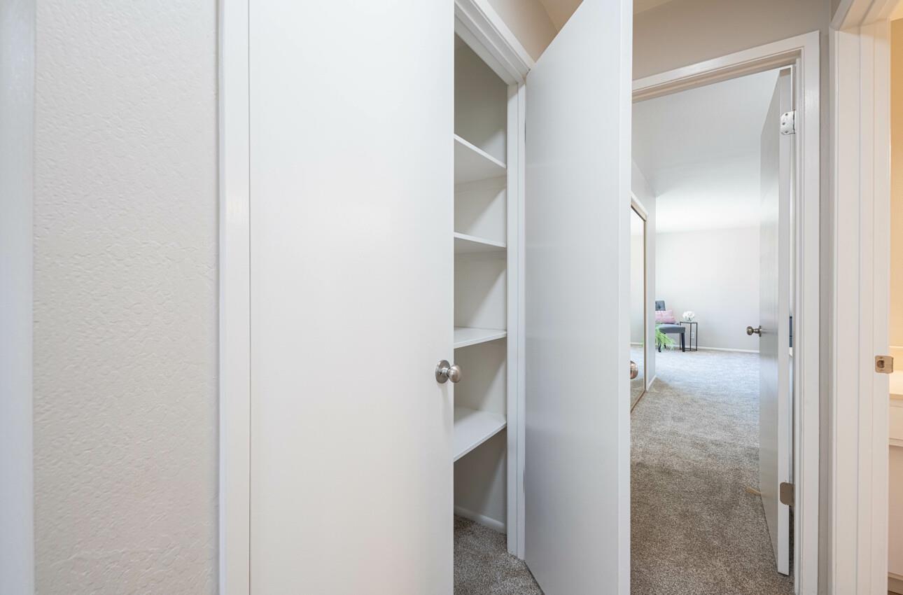 Detail Gallery Image 23 of 41 For 1244 La Mirada Dr, Salinas,  CA 93901 - 3 Beds | 2 Baths